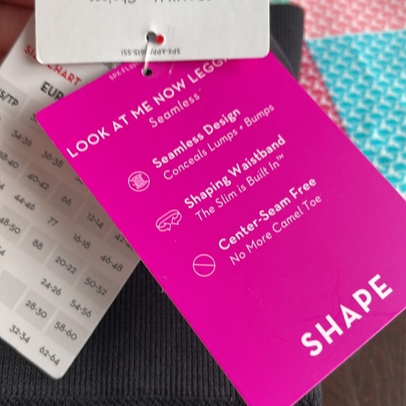 SPANX "Look At Me Now" Leggings - Picture 4 of 6